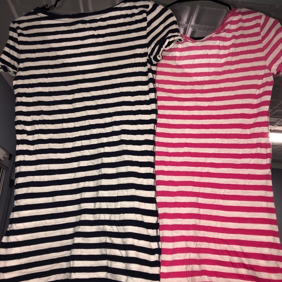 Pair of AE V-Necks! - Picture 4 of 6